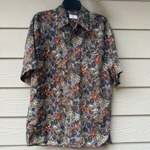 Vintage 100% Silk Valentino Uomo Seashell and Floral Print Short Sleeve Shirt
